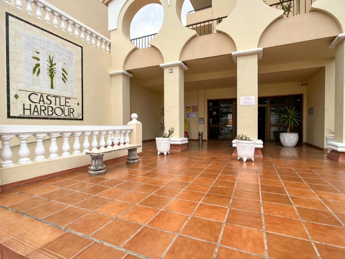 Korallia Guesthouse Castle Harbour Los Cristianos  Exteriör bild